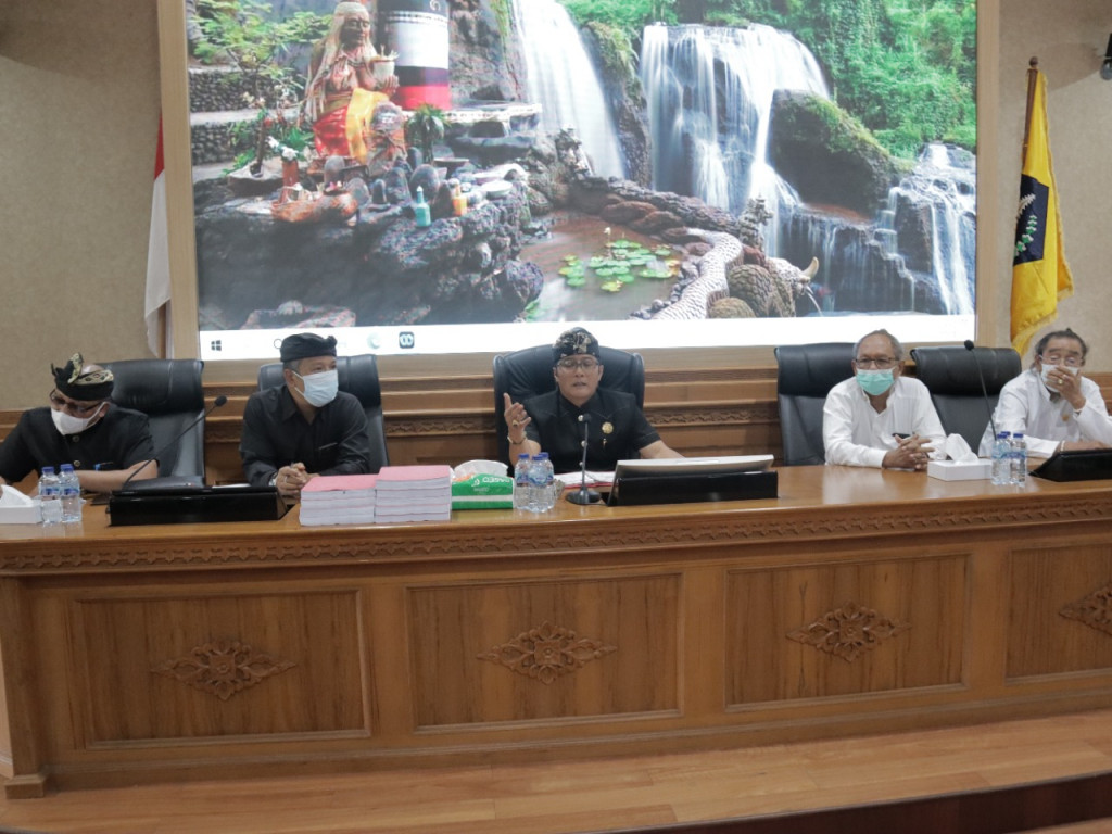 Bupati Giri Prasta Pimpin Rapat Koordinasi MGPSSR Bali Dengan MGPSSR Kabupaten/Kota